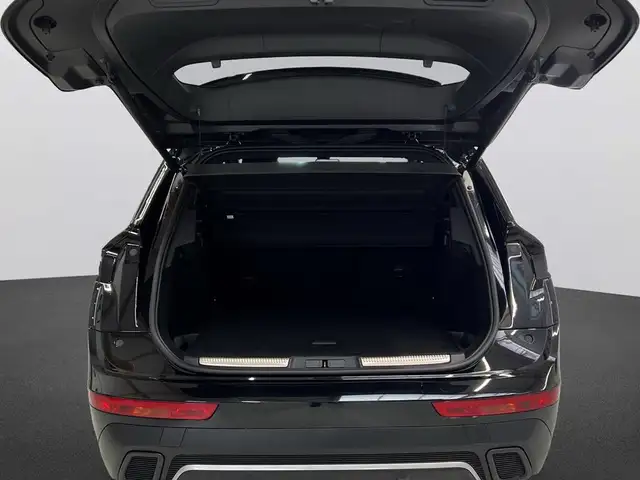 DS Automobiles DS 7 view 7