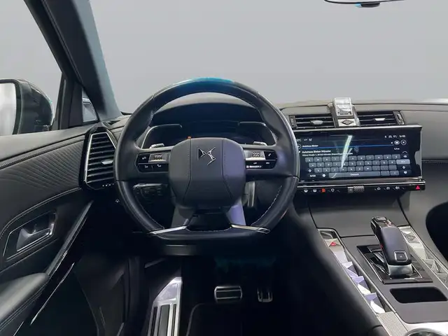 DS Automobiles DS 7 view 13