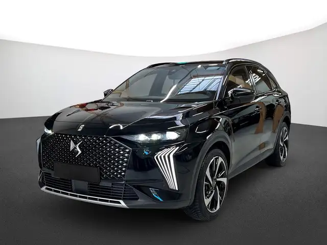 DS Automobiles DS 7 view 2