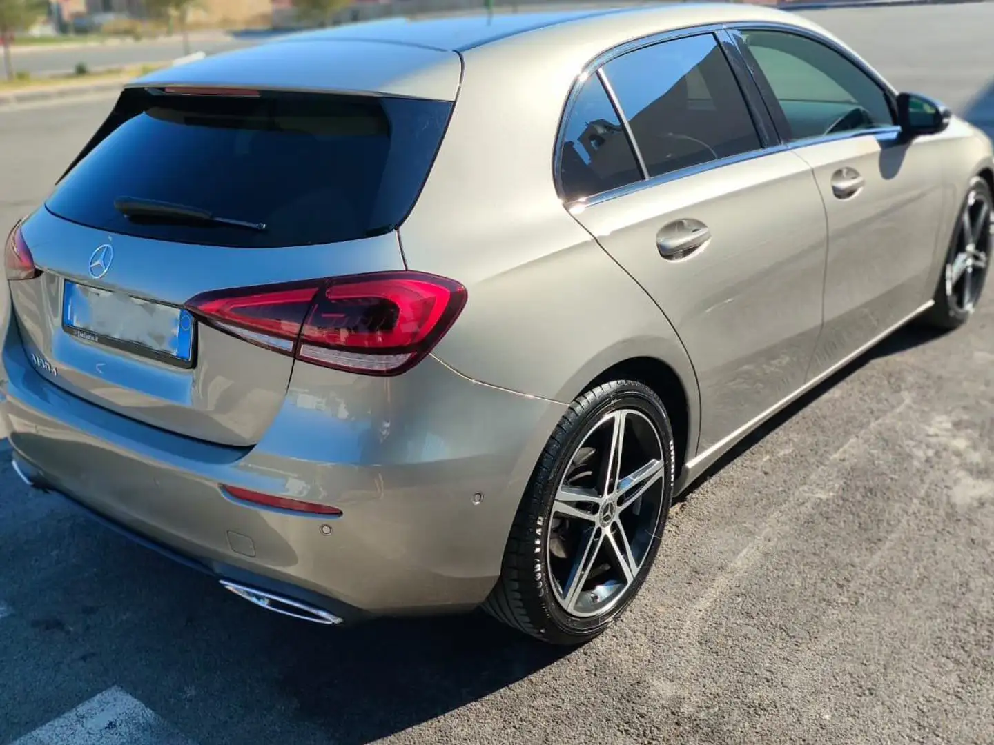 Mercedes-Benz A 180 Classe A - W177 2018 d Sport auto Oro - 2