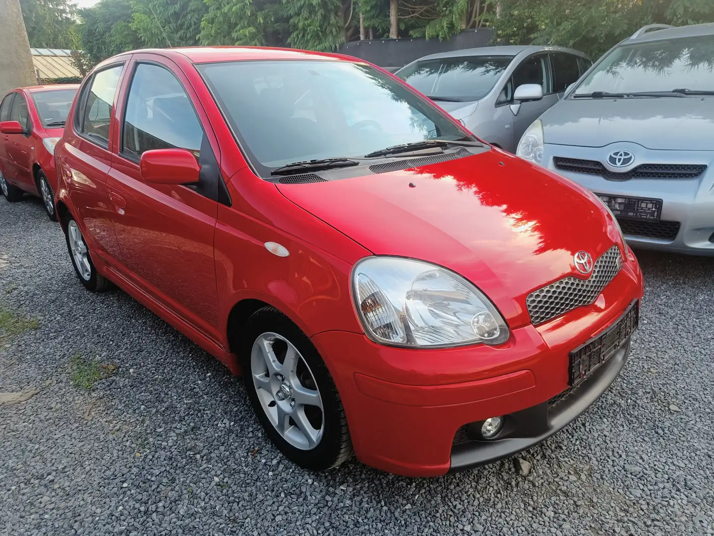 Toyota Yaris T Sport 1.5i VVT-i climatisé Rouge - 1