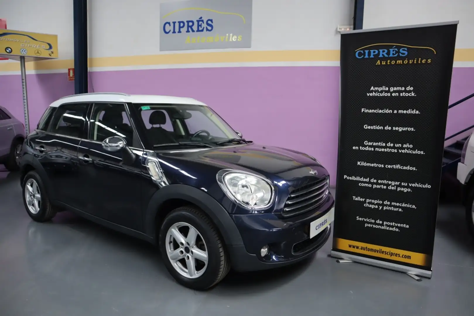 MINI One Countryman Синій - 1