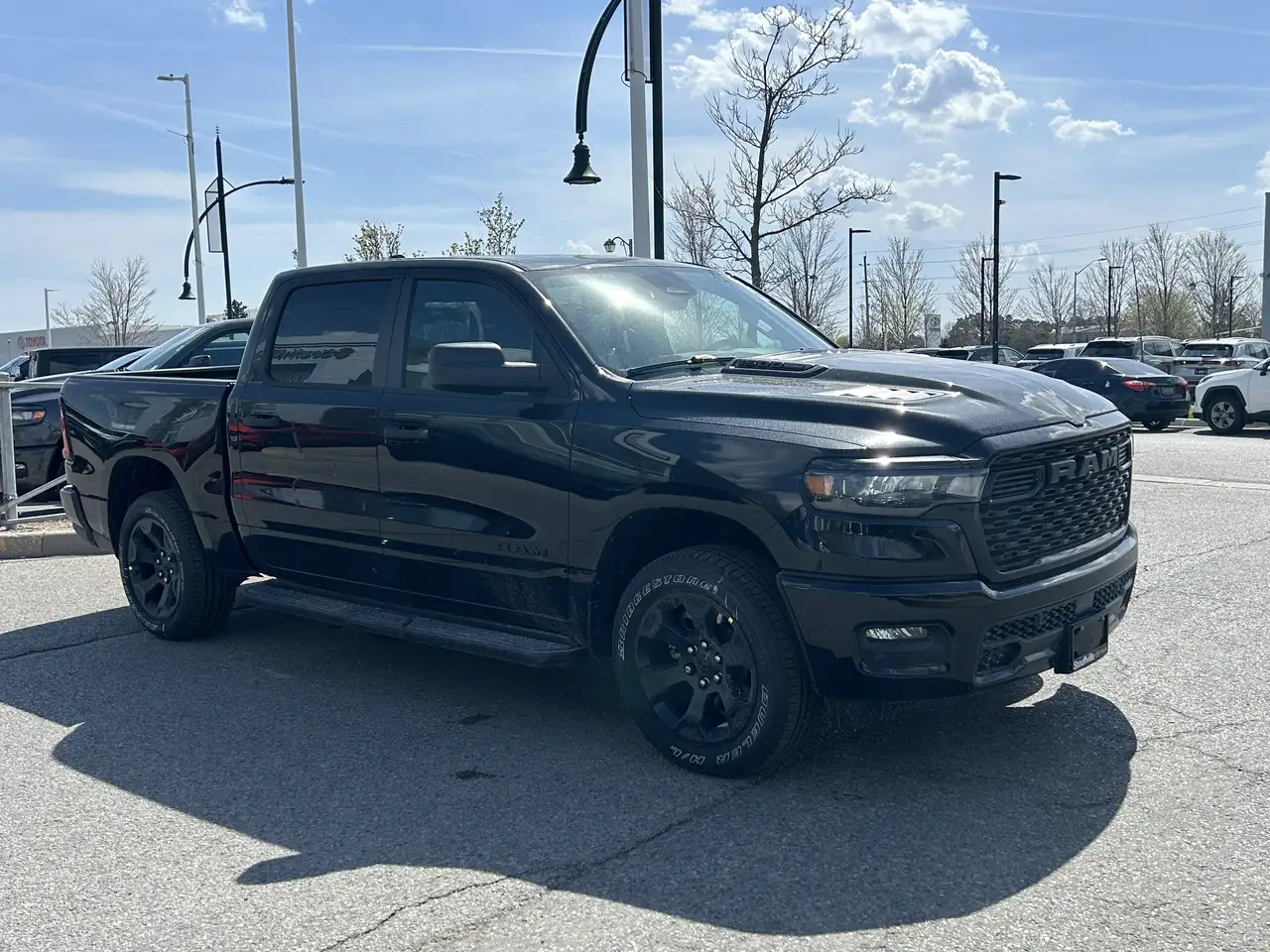 RAM 1500 снимка RAM 1500