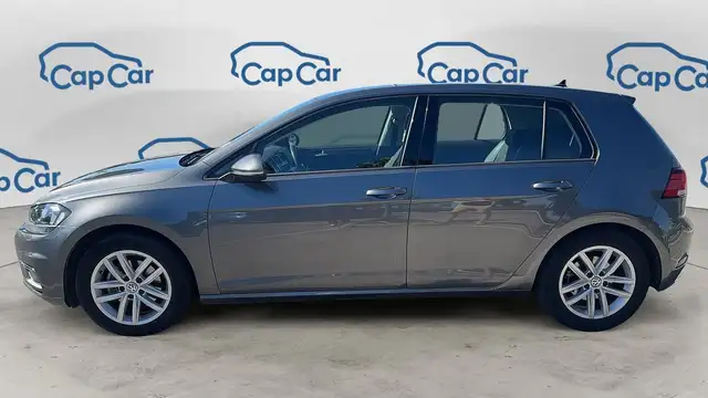 Volkswagen Golf view 2