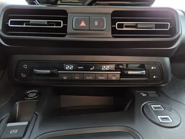 Fiat Doblo view 18
