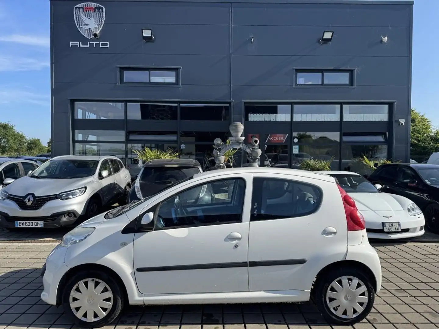 Peugeot 107 1.0i 68 CH BLUE LION URBAN MOVE Blanc - 1