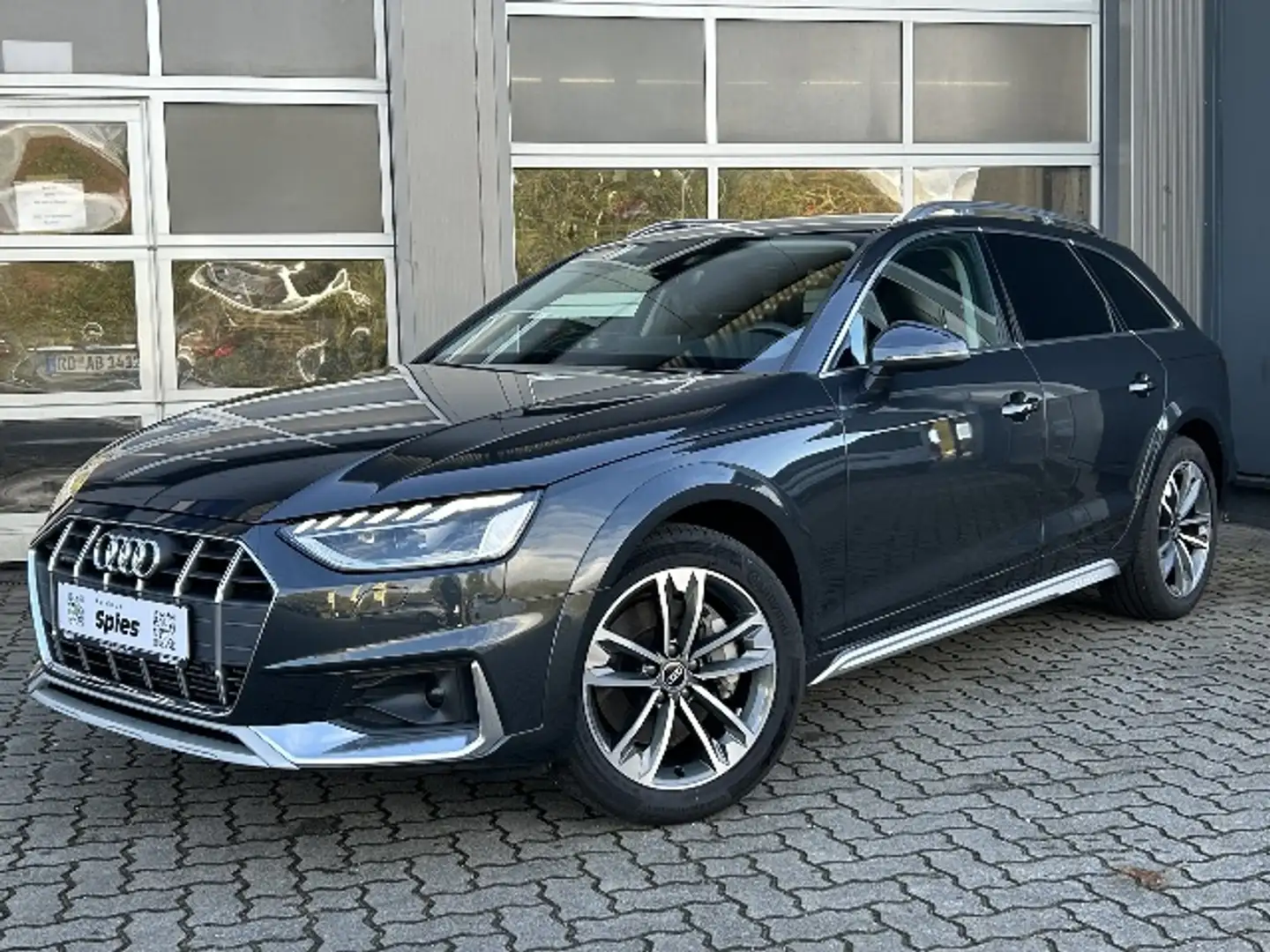 Audi A4 allroad quattro / AHK / ACC / Matrix / Leder Grijs - 1