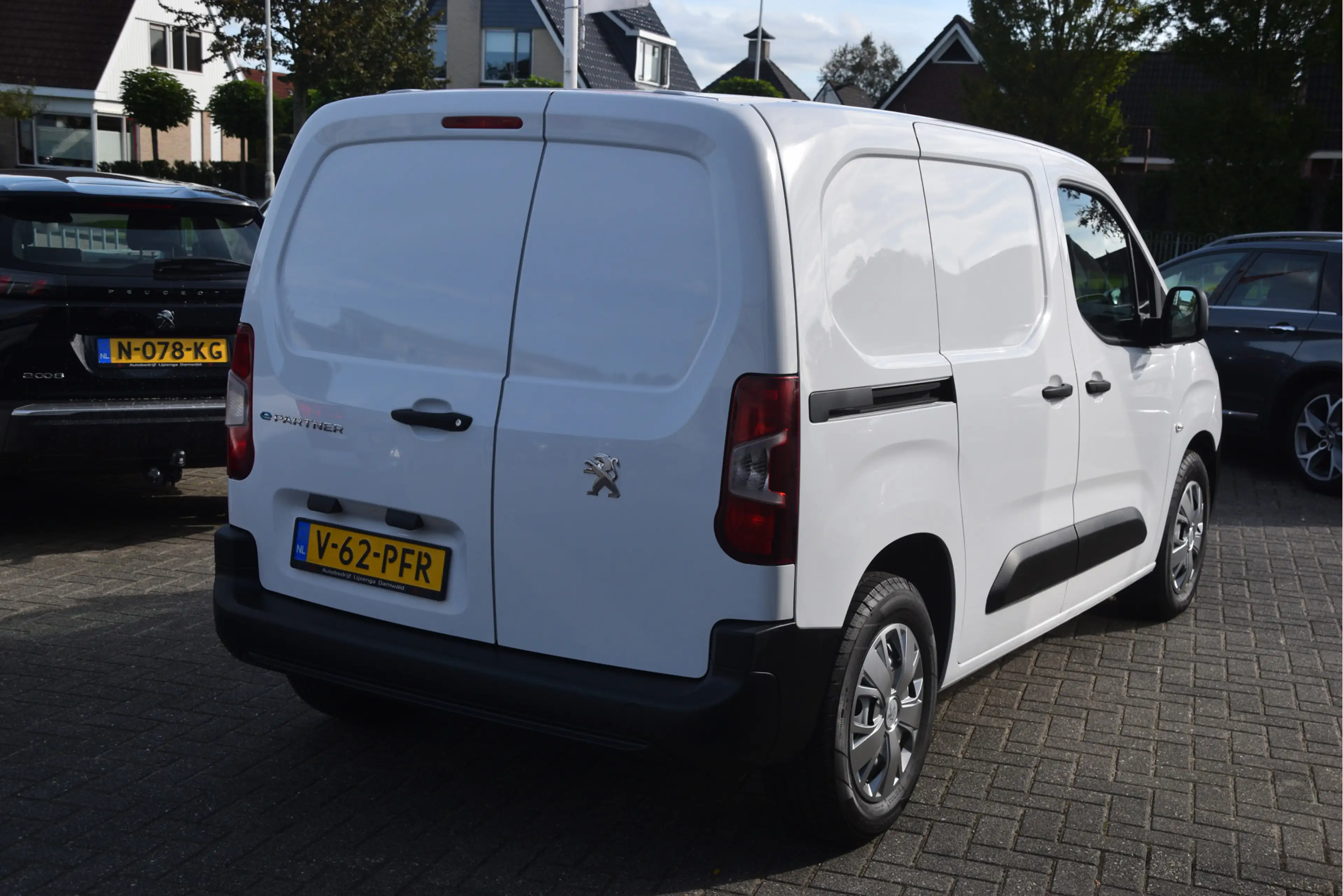 Peugeot Partner e-Partner Pro 50 kWh Soh 100% | Airco | Cruise | B — photo 4