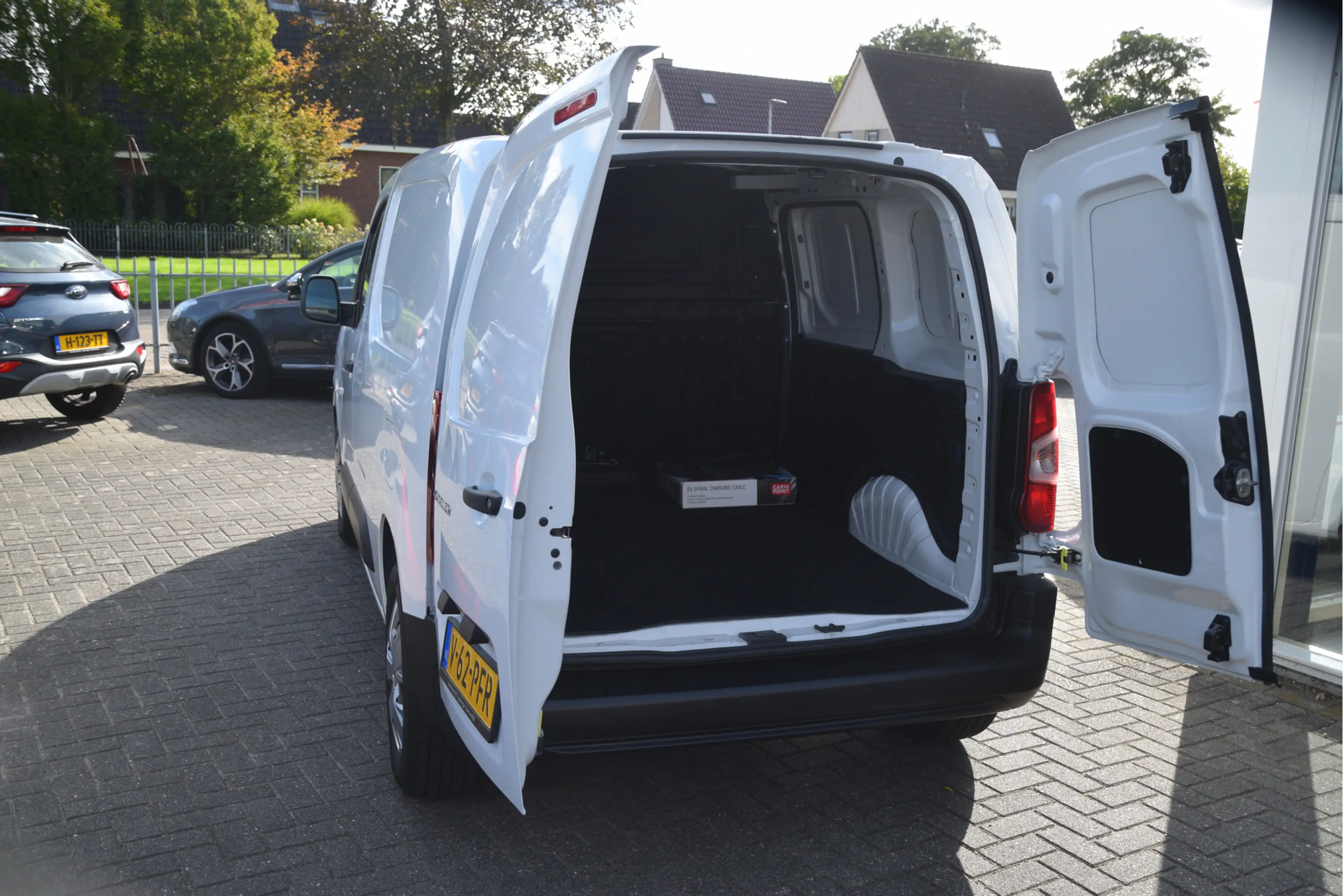 Peugeot Partner e-Partner Pro 50 kWh Soh 100% | Airco | Cruise | B — photo 10