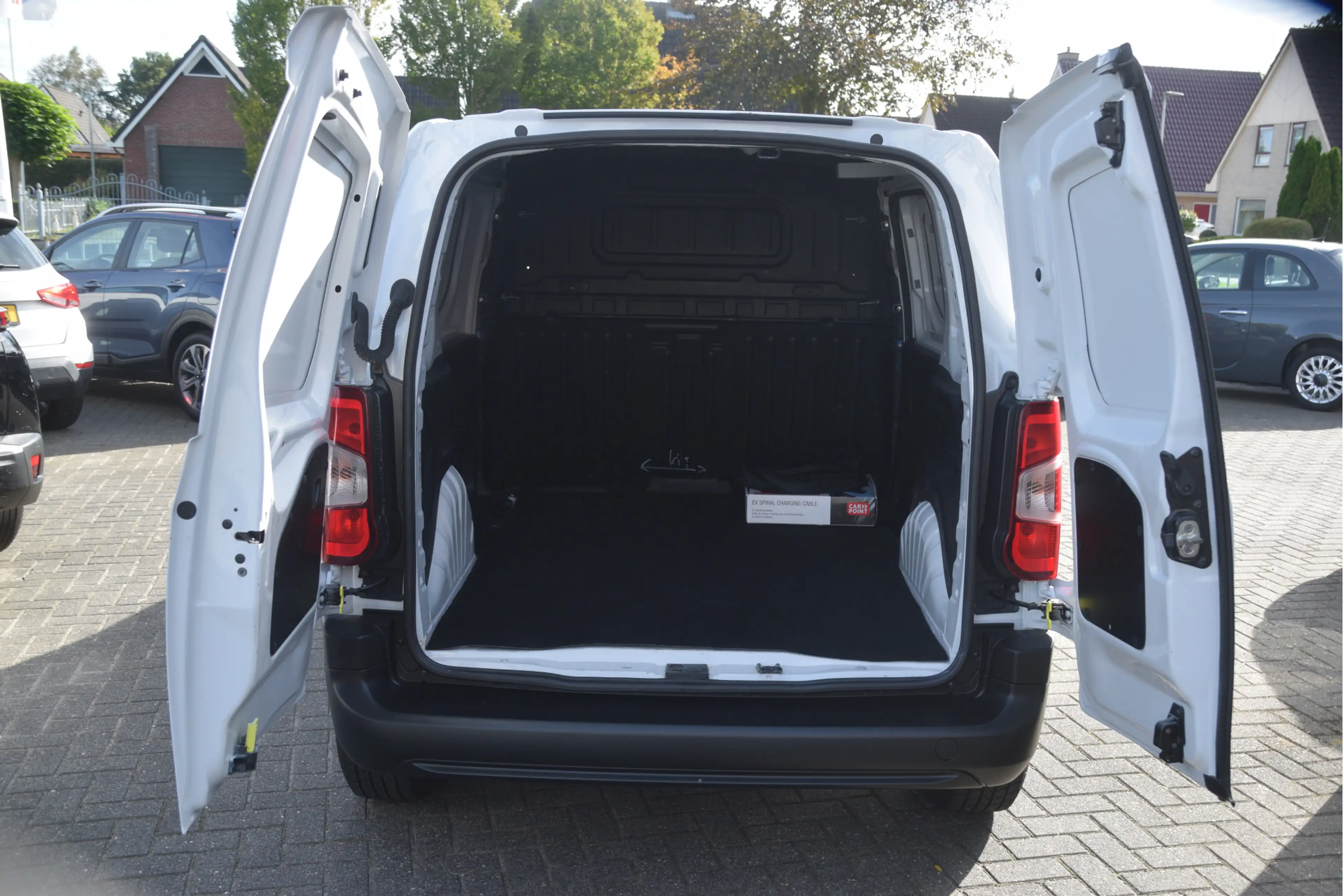 Peugeot Partner e-Partner Pro 50 kWh Soh 100% | Airco | Cruise | B — photo 11