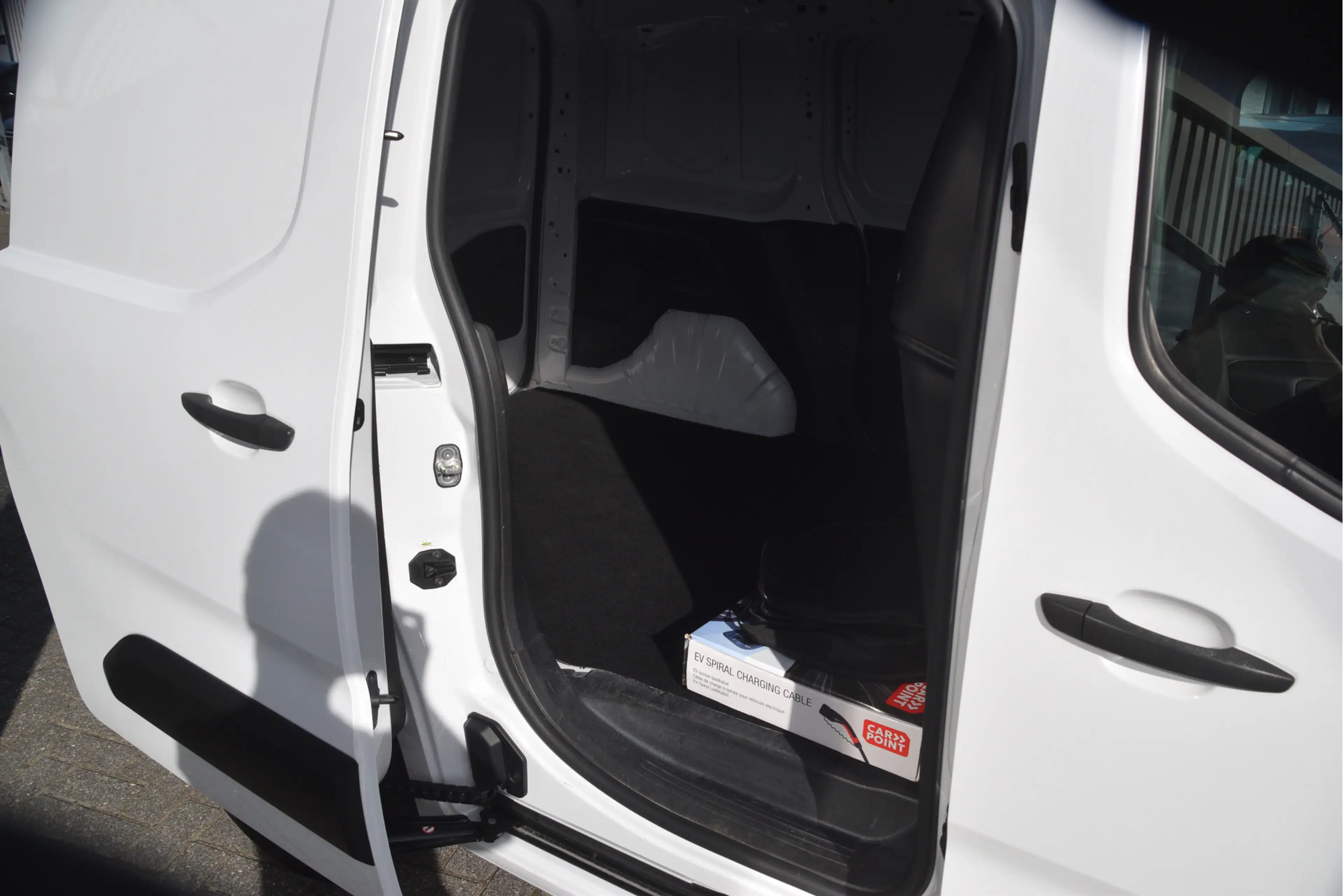 Peugeot Partner e-Partner Pro 50 kWh Soh 100% | Airco | Cruise | B — photo 13