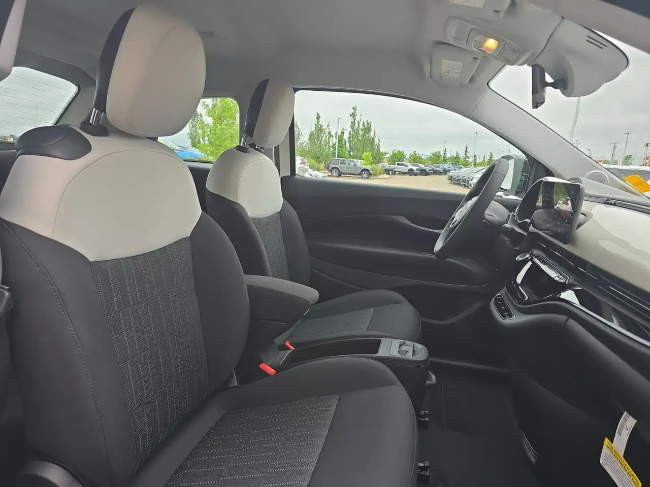 Fiat 500e снимка Fiat 500e