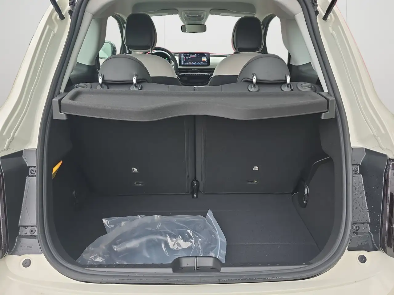 Fiat 500e снимка Fiat 500e