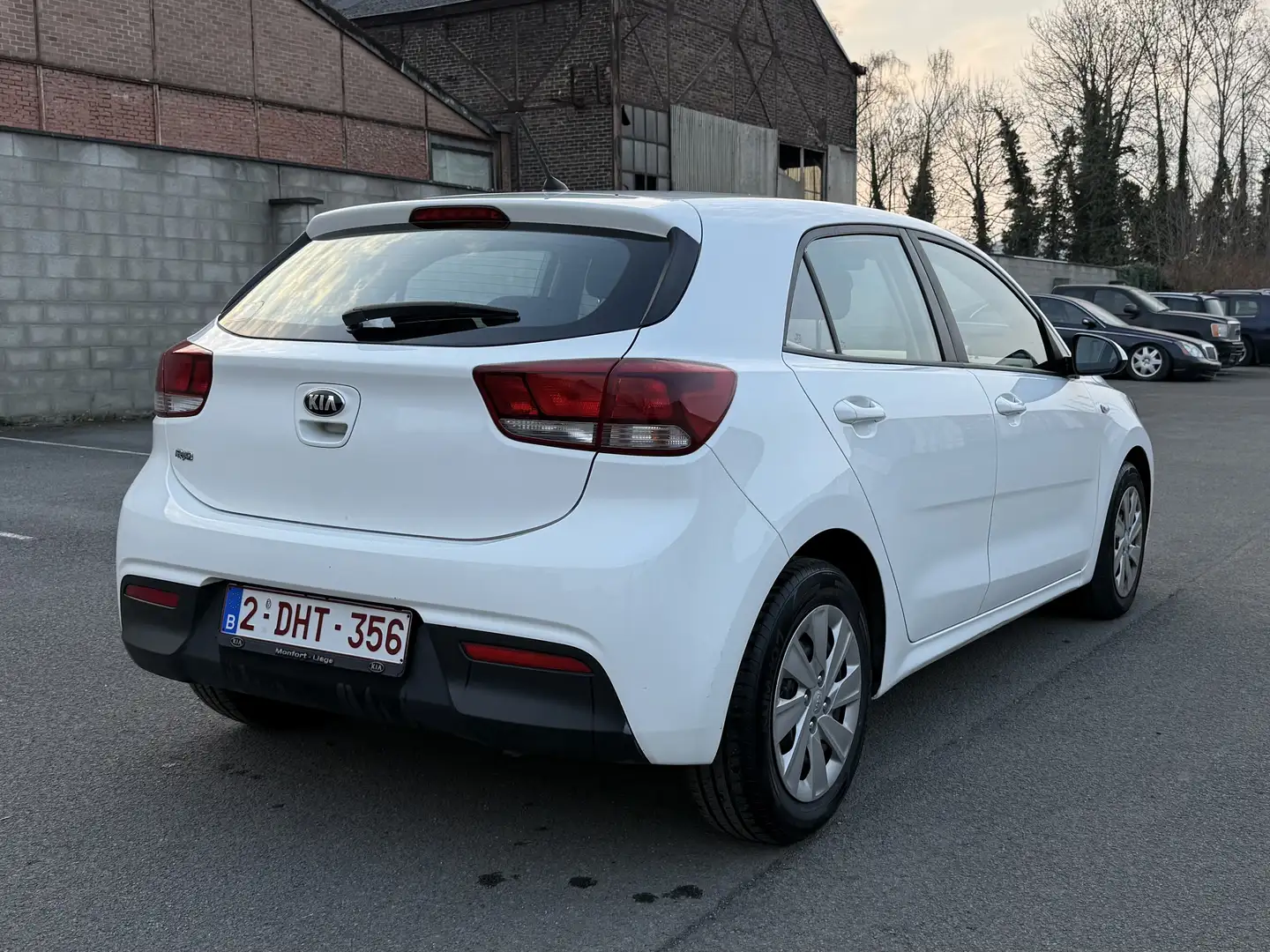 Kia Rio 1.2L | 30 000 km | 1er propriétaire Blanc - 1
