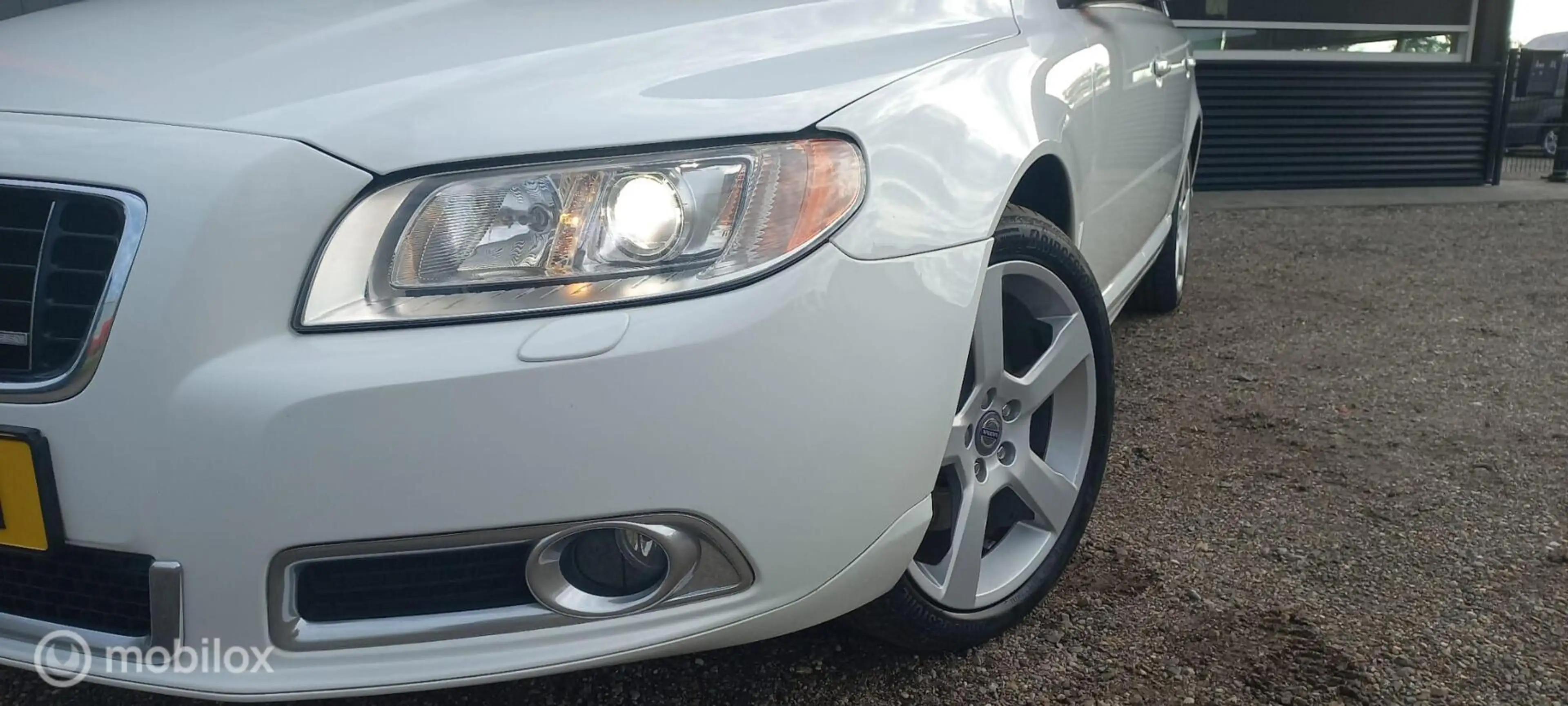 Volvo V70 3.0 T6 AWD R Design — photo 4