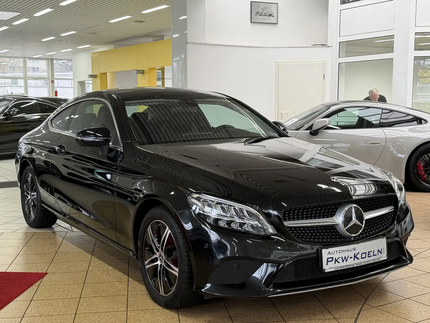 Mercedes-Benz C 220 d 4M *PANO*LED*NAVi*LEDER*KAMERA* Noir - 2