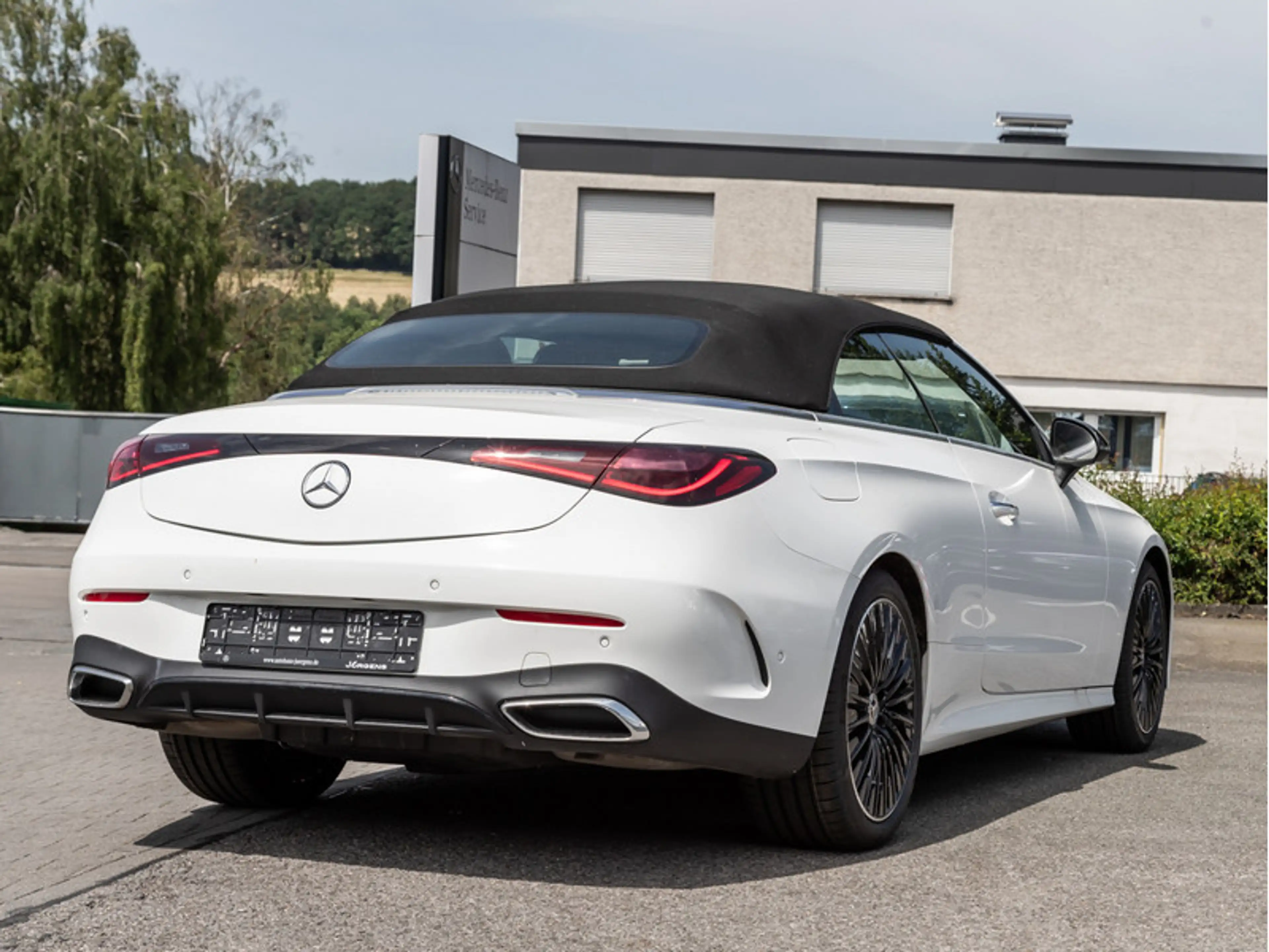 Mercedes-Benz CLE 300 4M Cabrio AMG-Sport/DIGITAL/Cam/Memo/19" — photo 6