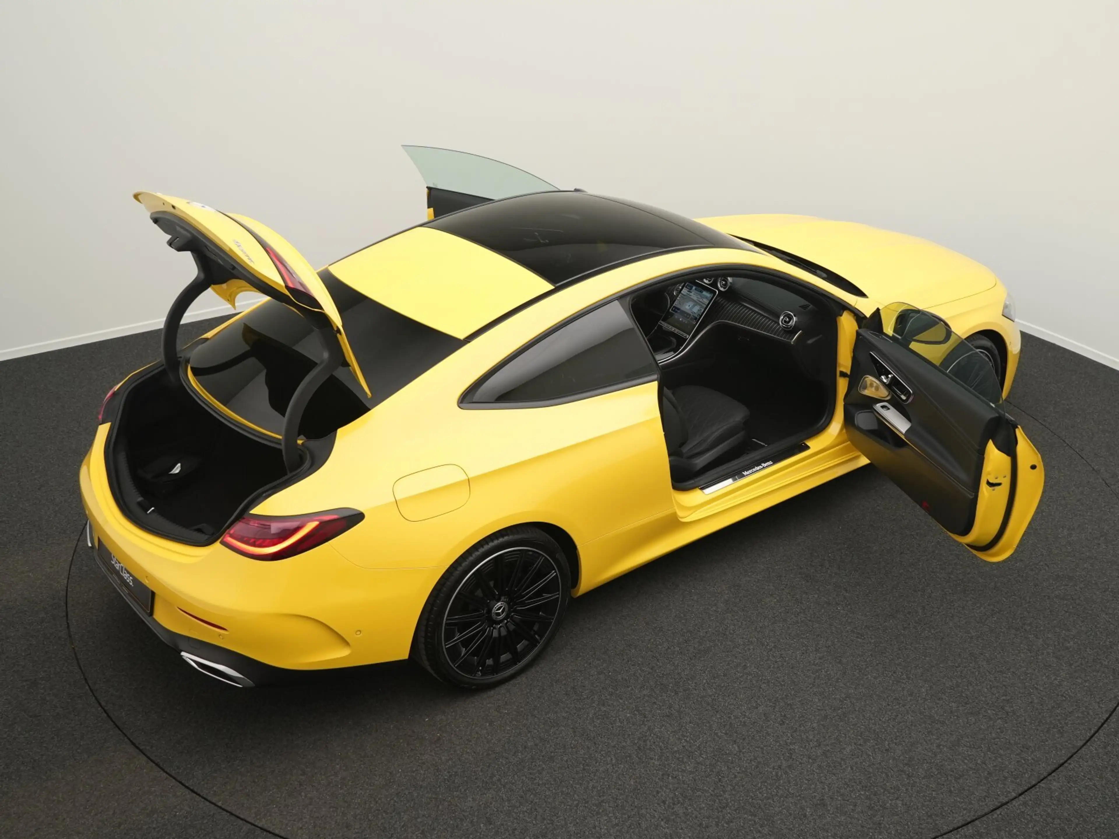 Mercedes-Benz CLE 200 CLE 200 4M AMG-Line Cpe Digital+Pano+360°+Night — photo 13