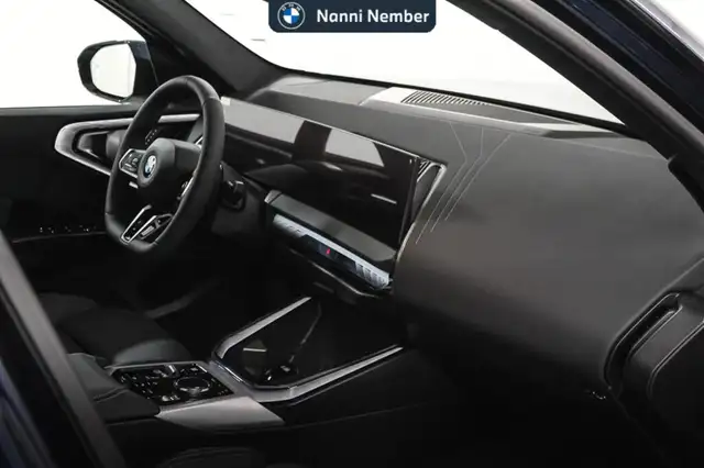 BMW X3 view 8