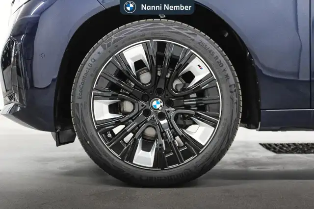 BMW X3 view 7