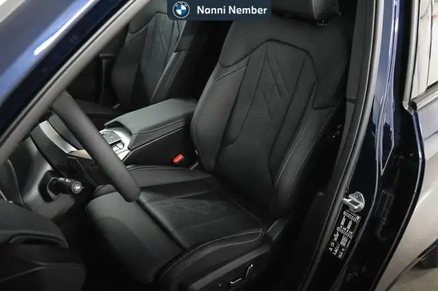 BMW X3 view 13
