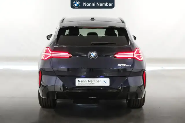 BMW X3 view 4