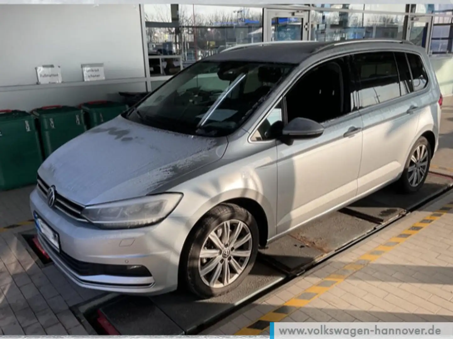 Volkswagen Touran 1.5 TSI Highline Navi LED DigCockpit ACC Silber - 2