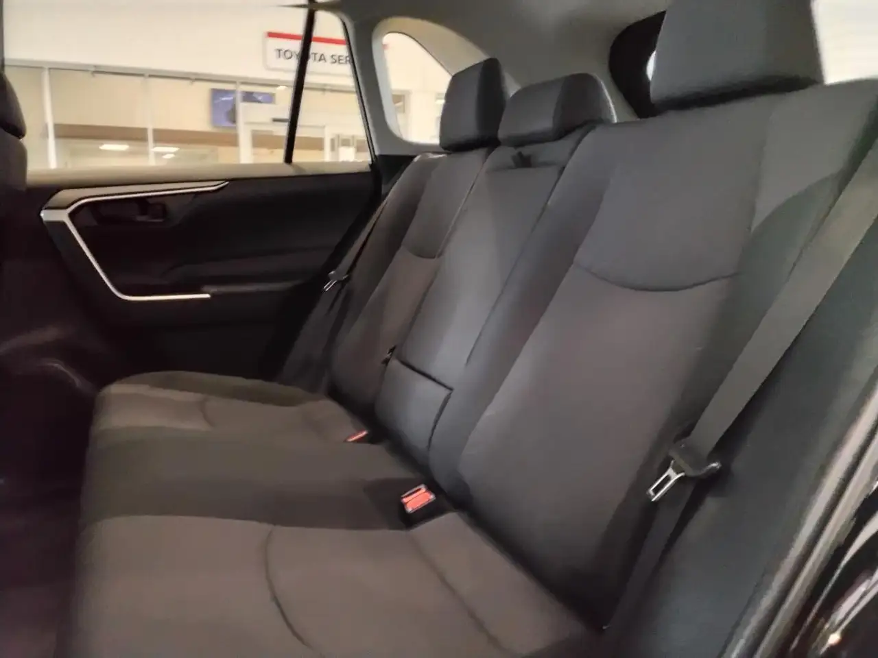 Toyota RAV 4 снимка Toyota RAV 4