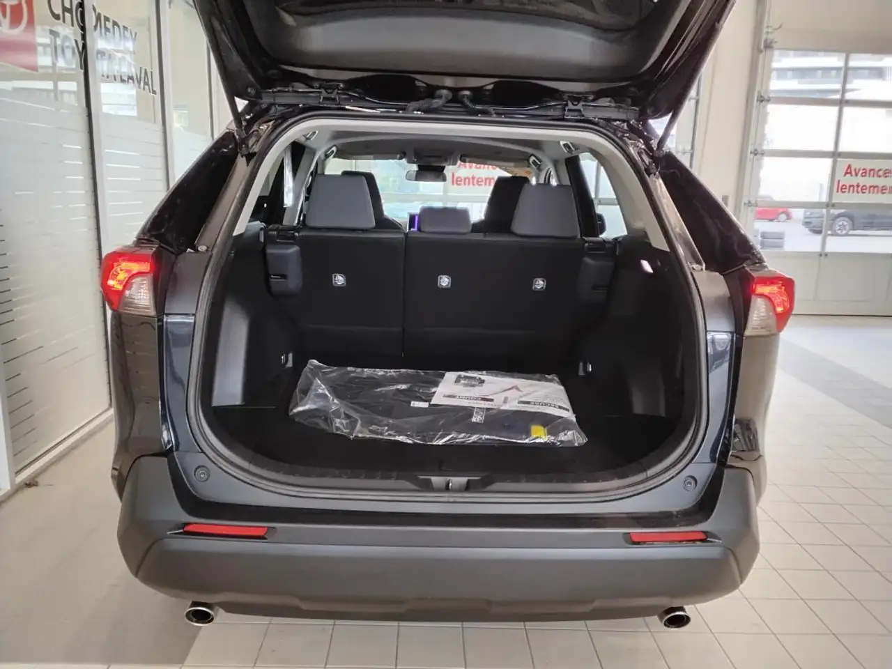 Toyota RAV 4 снимка Toyota RAV 4