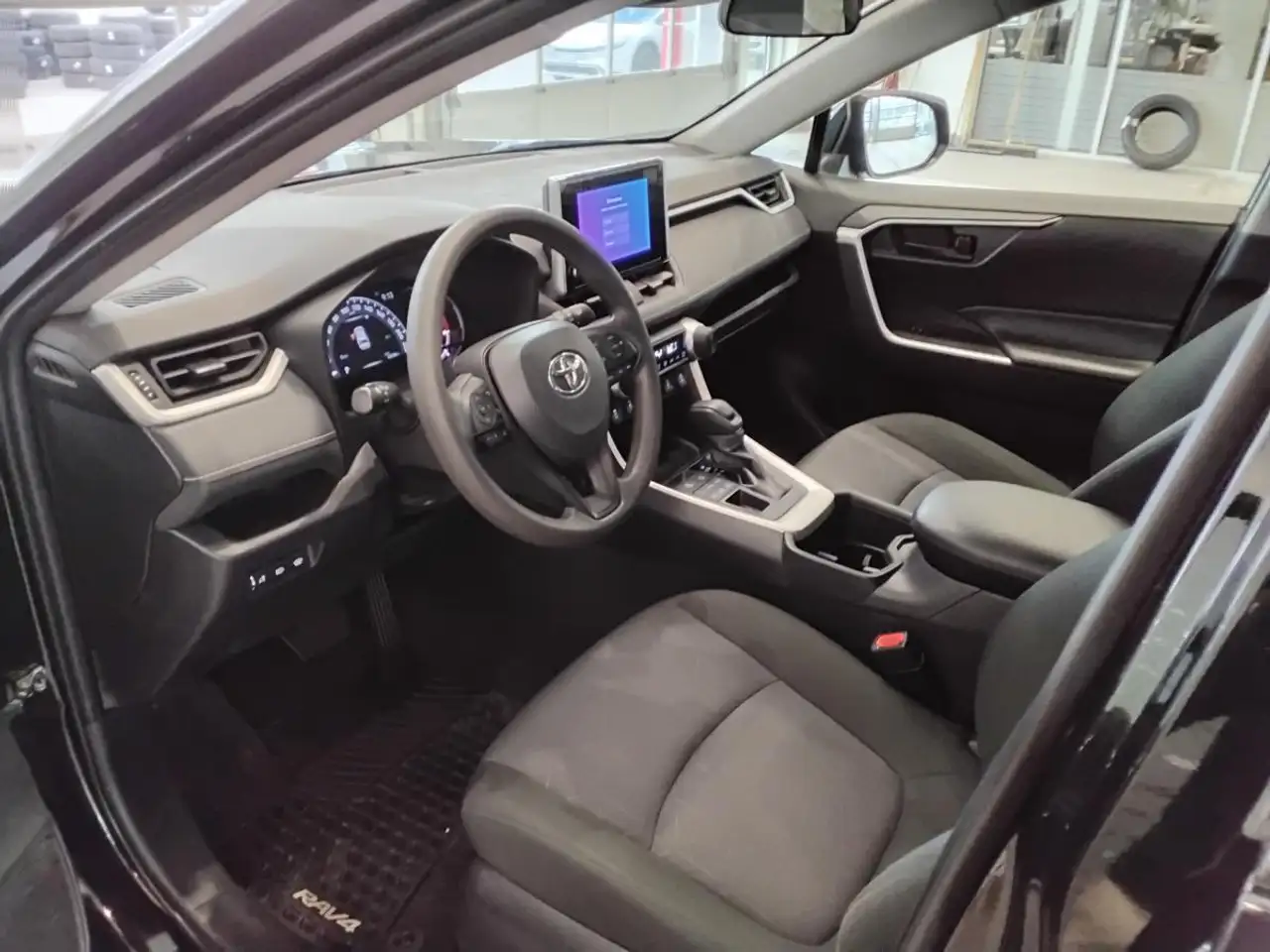 Toyota RAV 4 снимка Toyota RAV 4
