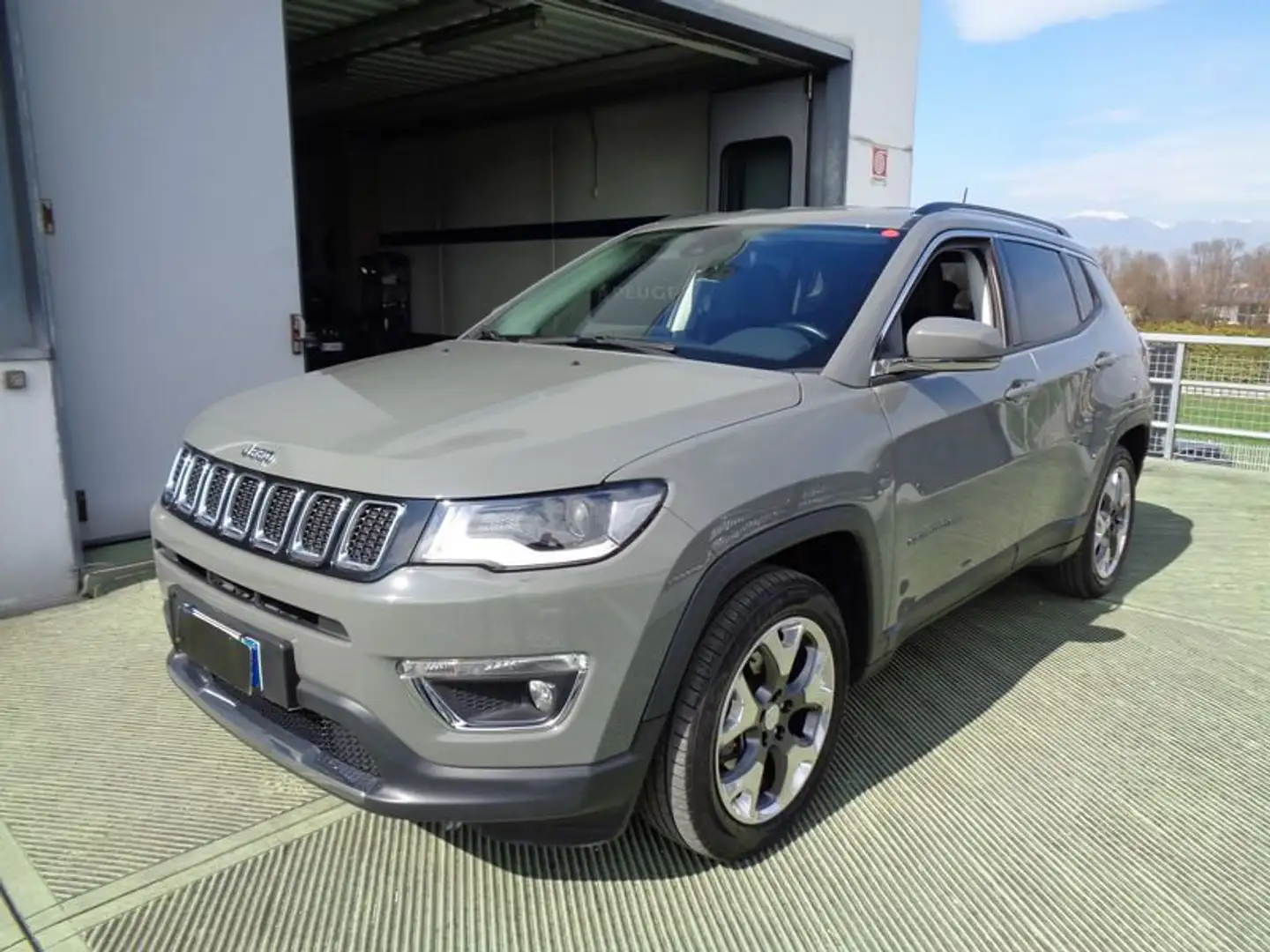 Jeep Compass 1.4 MultiAir 2WD Limited Gris - 1