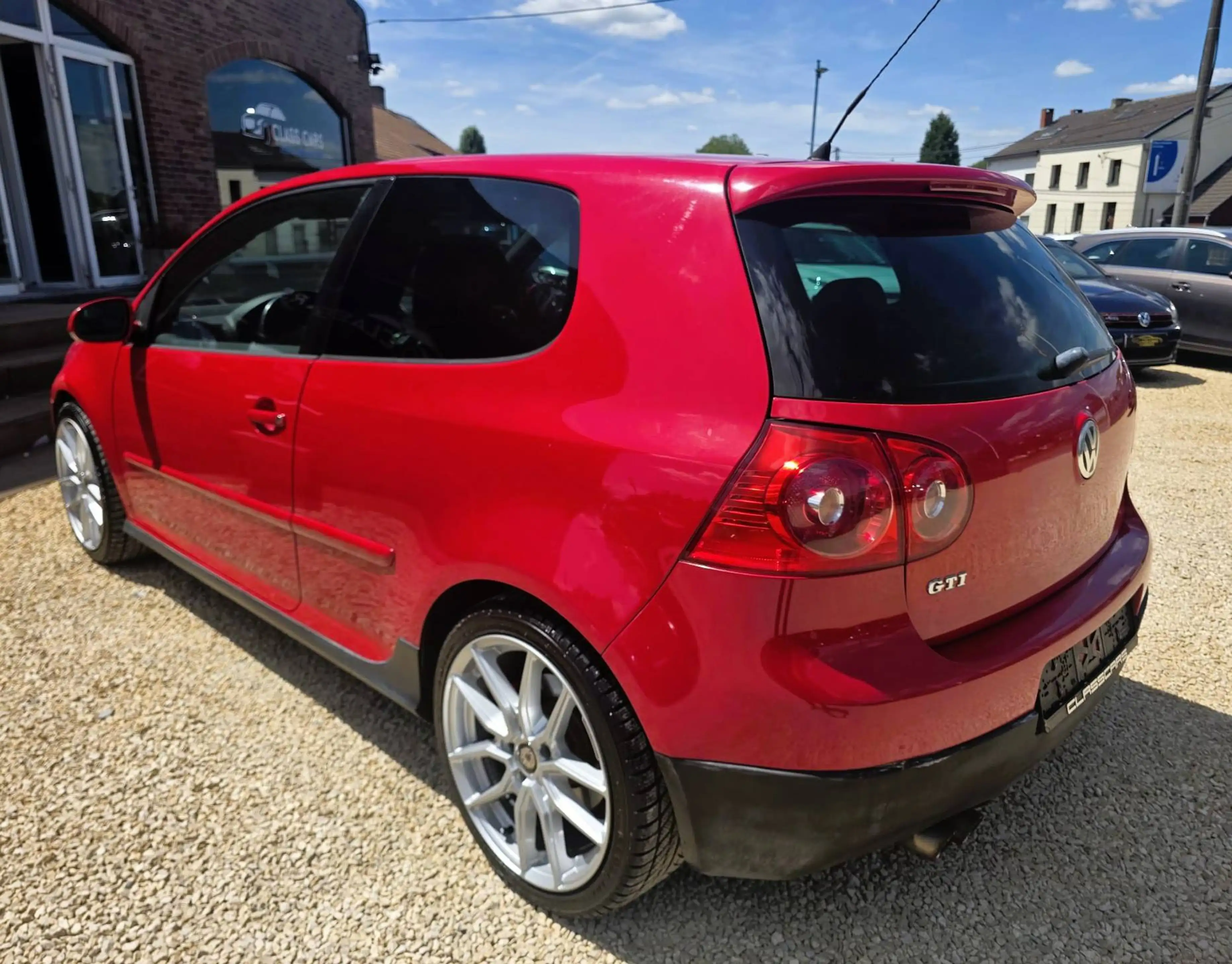 Volkswagen Golf GTI 2.0 Turbo 16v FSI DSG6 Cuir Sièges Chauffants Jantes 18" Detroit Régulateur Clim Auto — photo 3