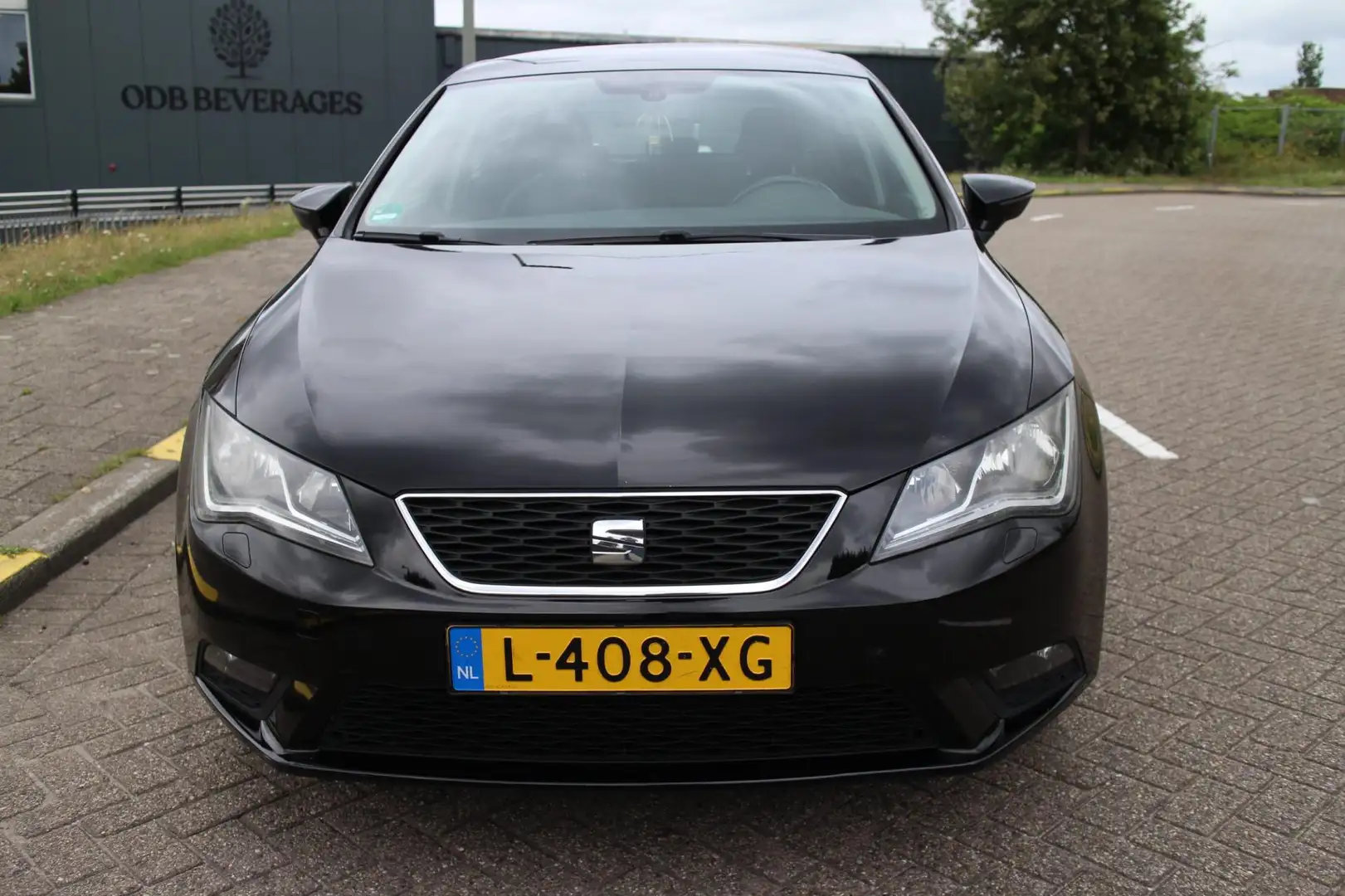 SEAT Leon 1.4 TSI Style Schwarz - 2