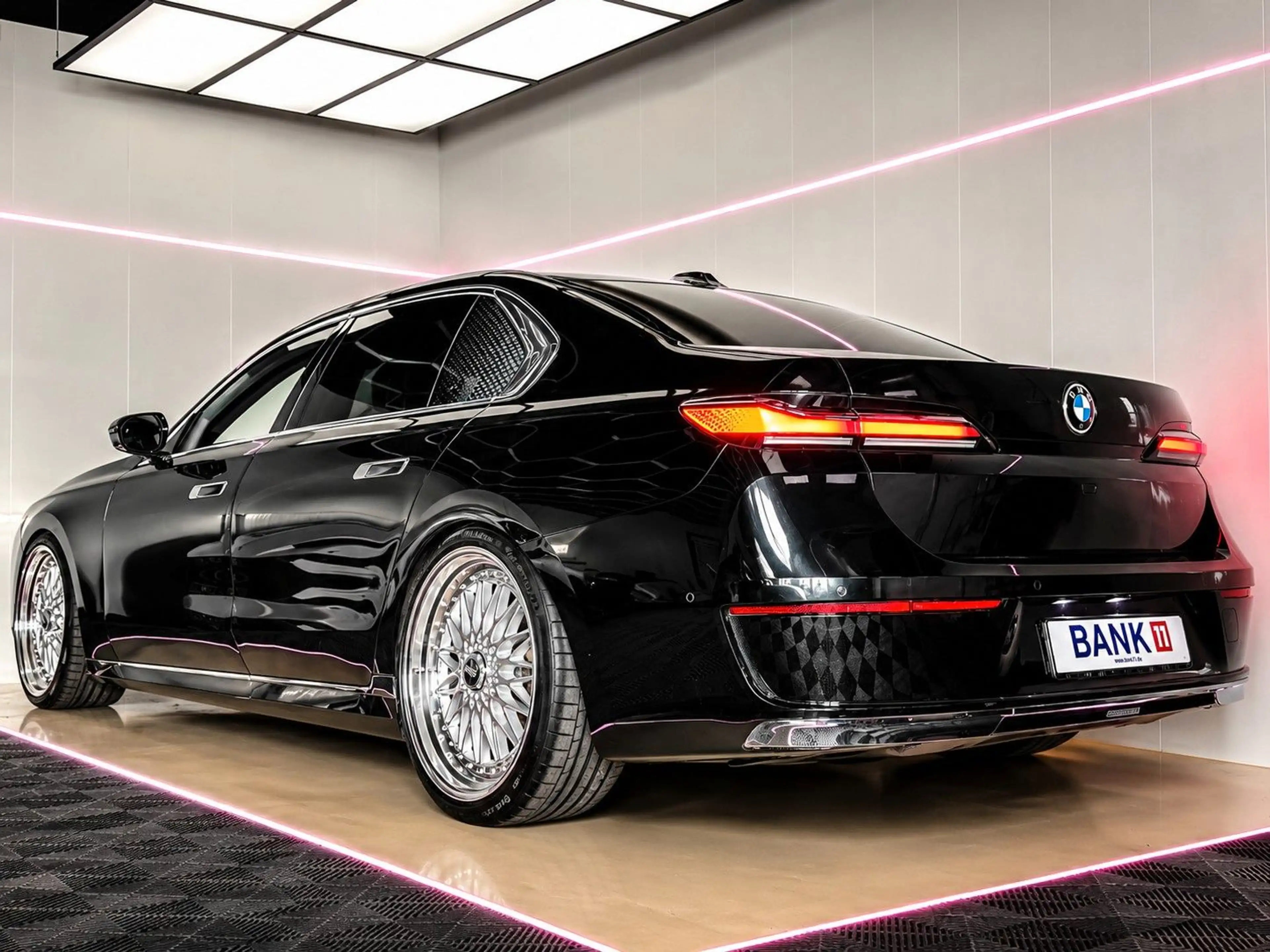 BMW 740 d xDrive 22*BBS/360/B&W/HUD/PANO/ICONIC-GLOW