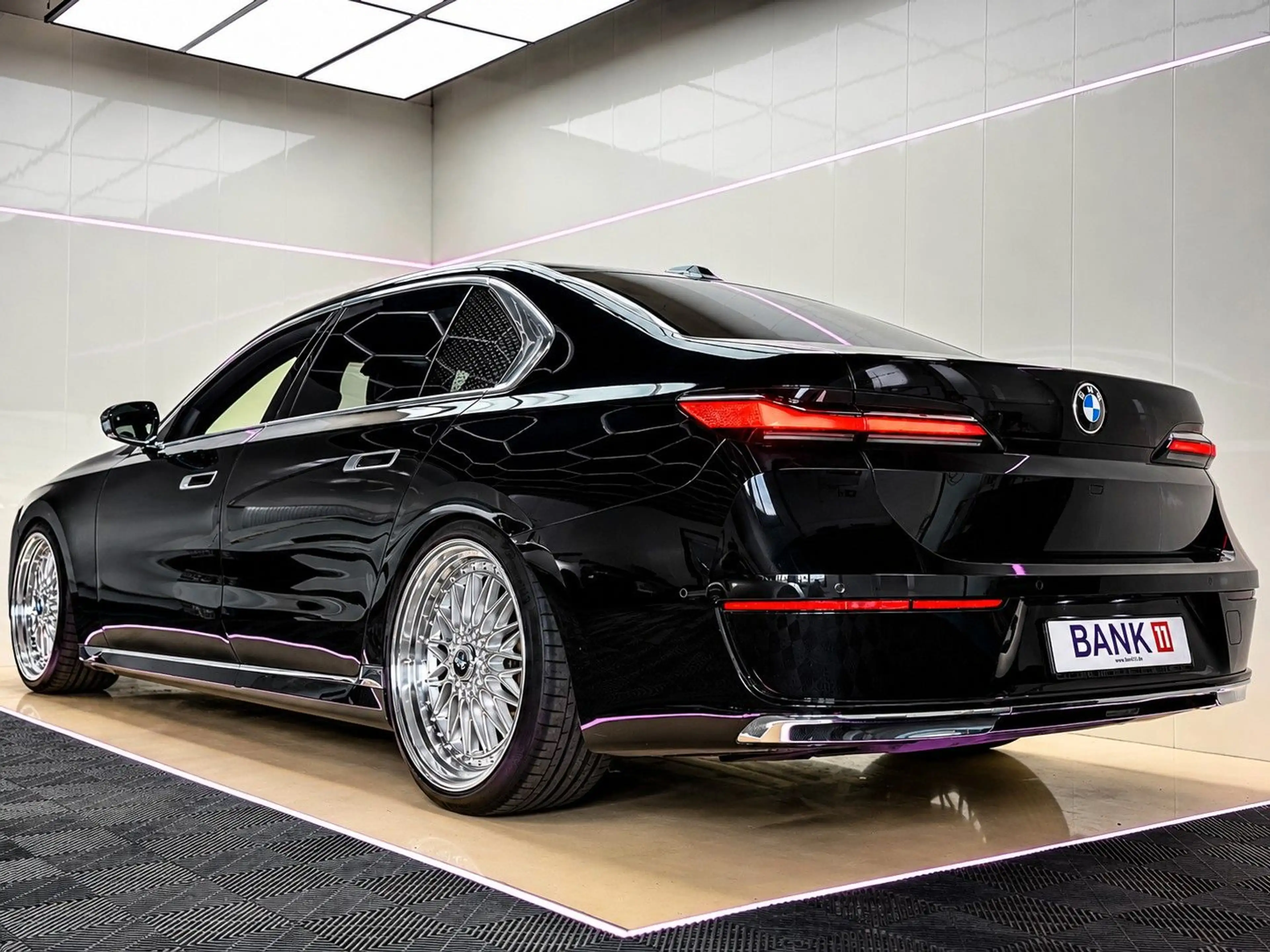 BMW 740 d xDrive 22*BBS/360/B&W/HUD/PANO/ICONIC-GLOW — photo 3
