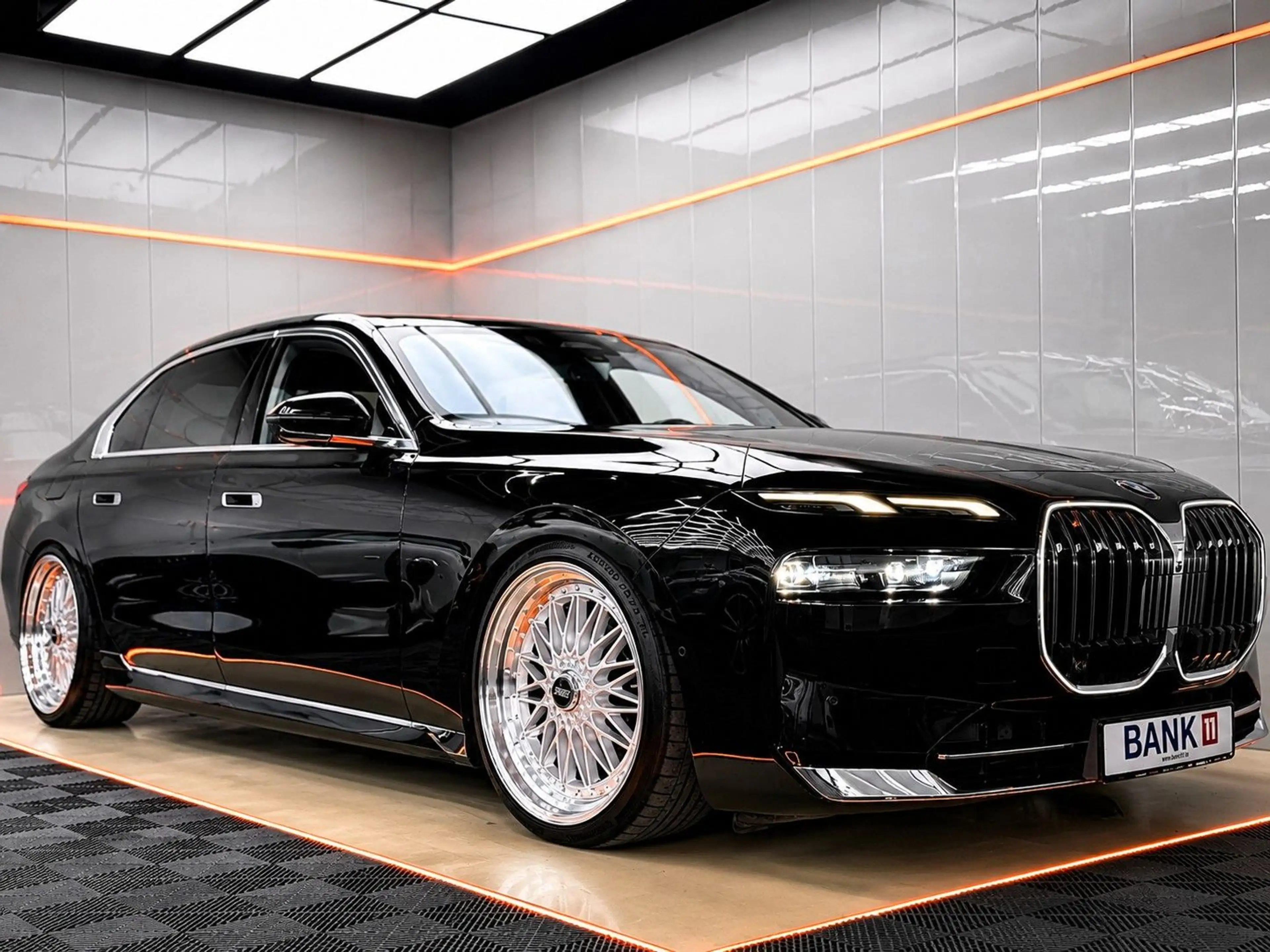 BMW 740 d xDrive 22*BBS/360/B&W/HUD/PANO/ICONIC-GLOW — photo 2