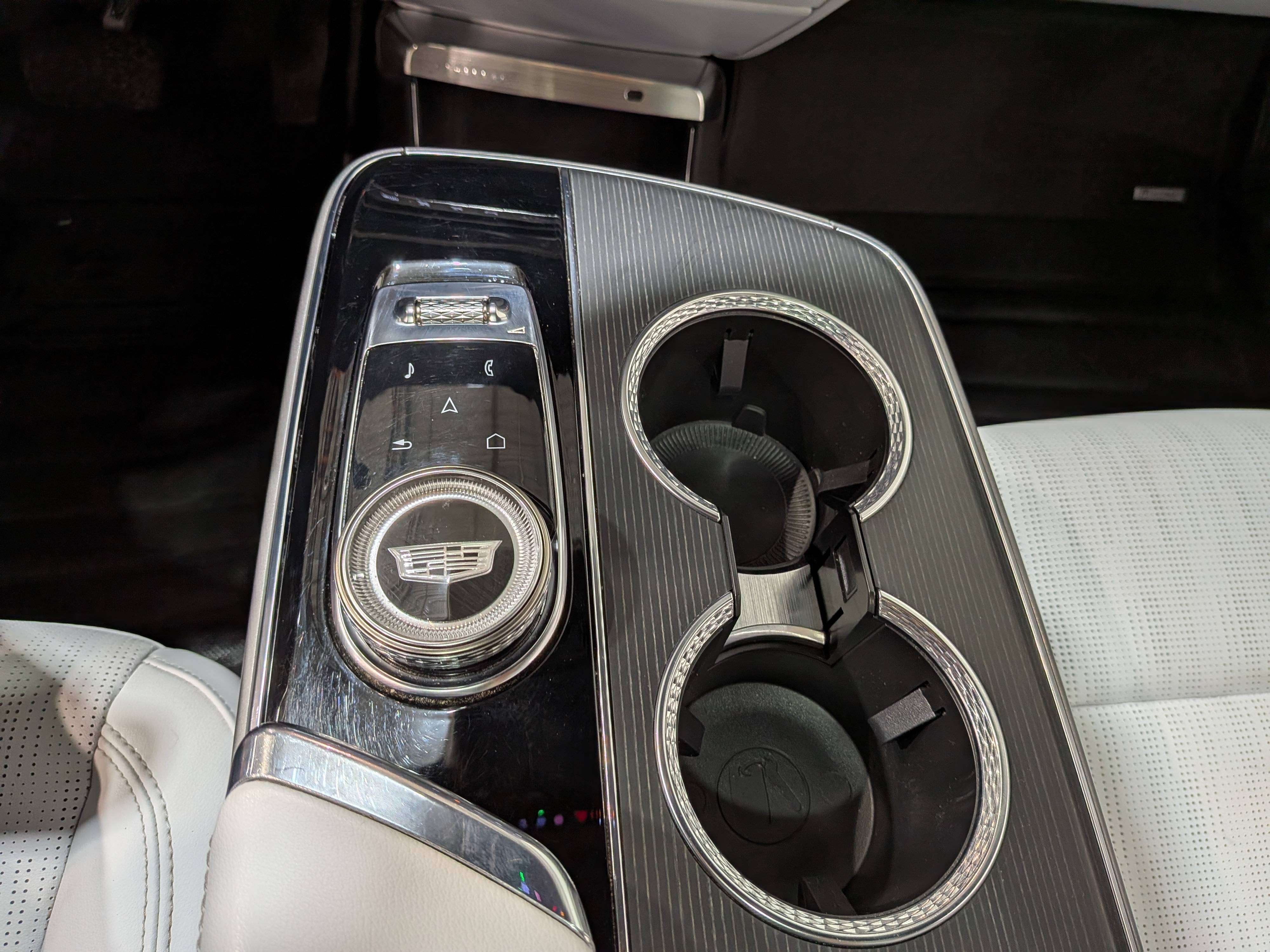 Cadillac LYRIQ 2024