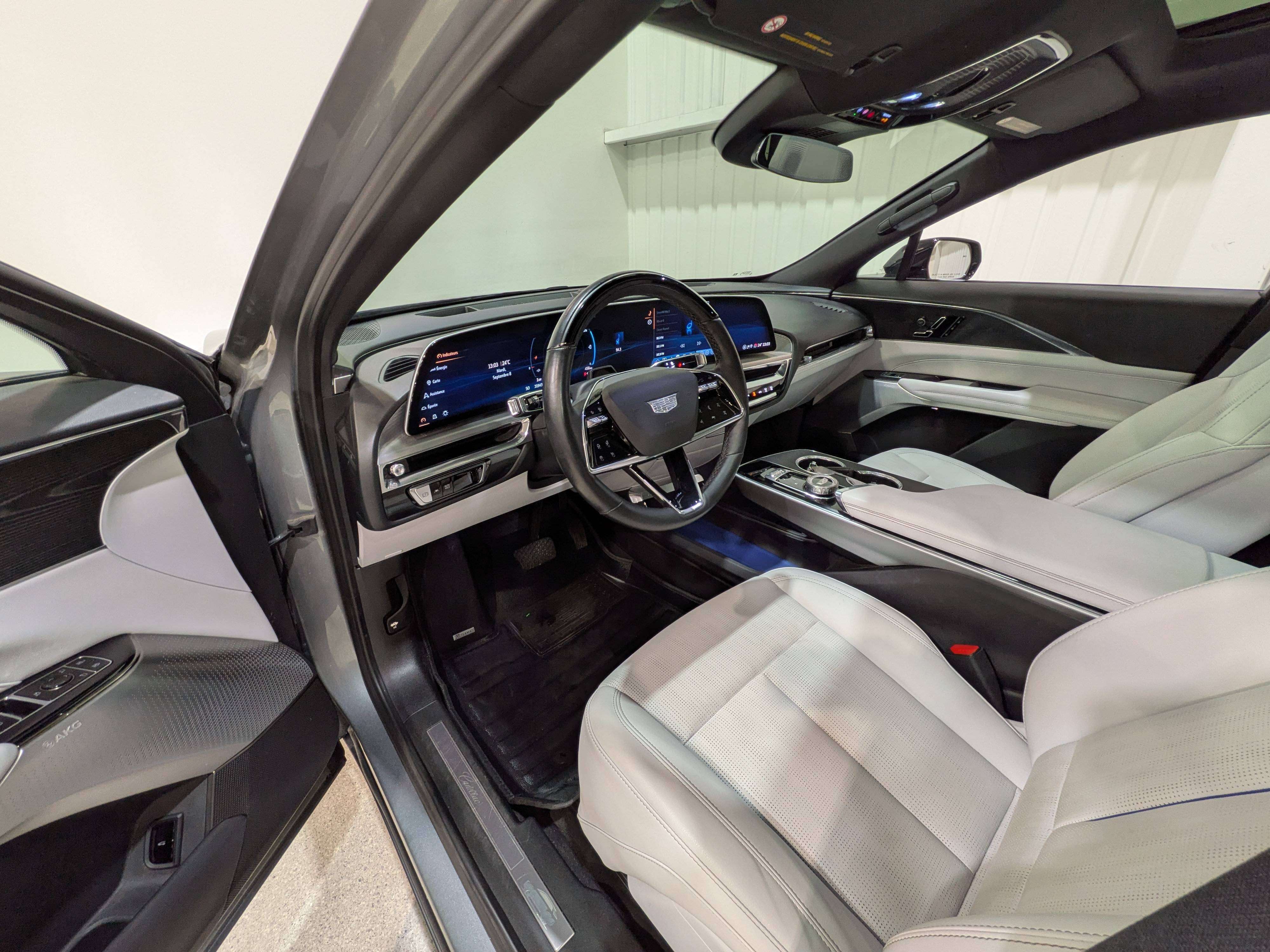 Cadillac LYRIQ 2024