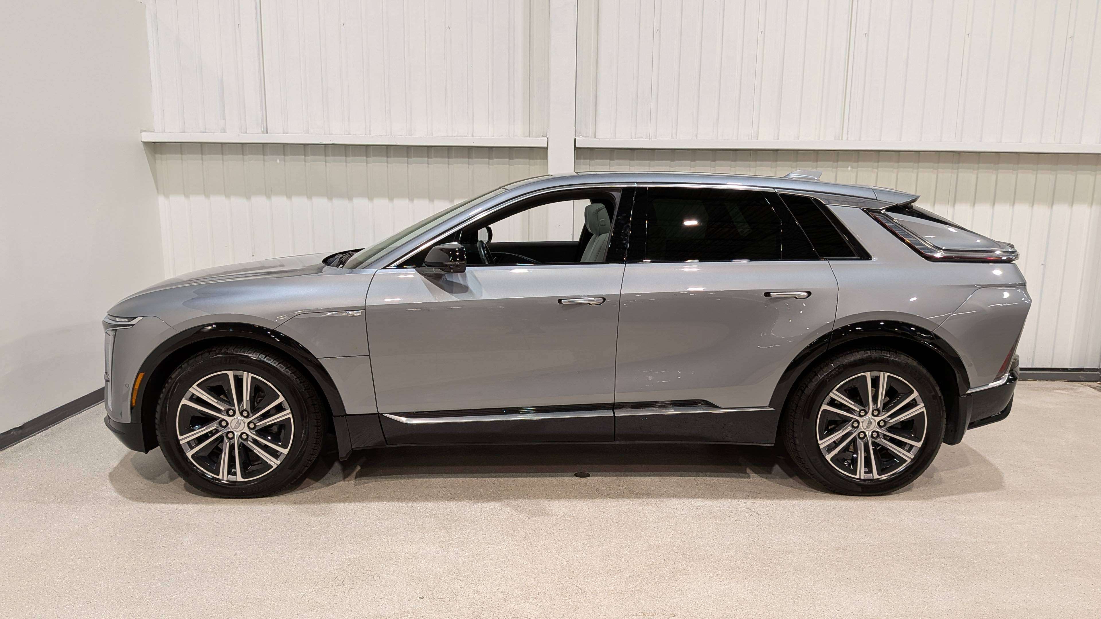 Cadillac LYRIQ 2024