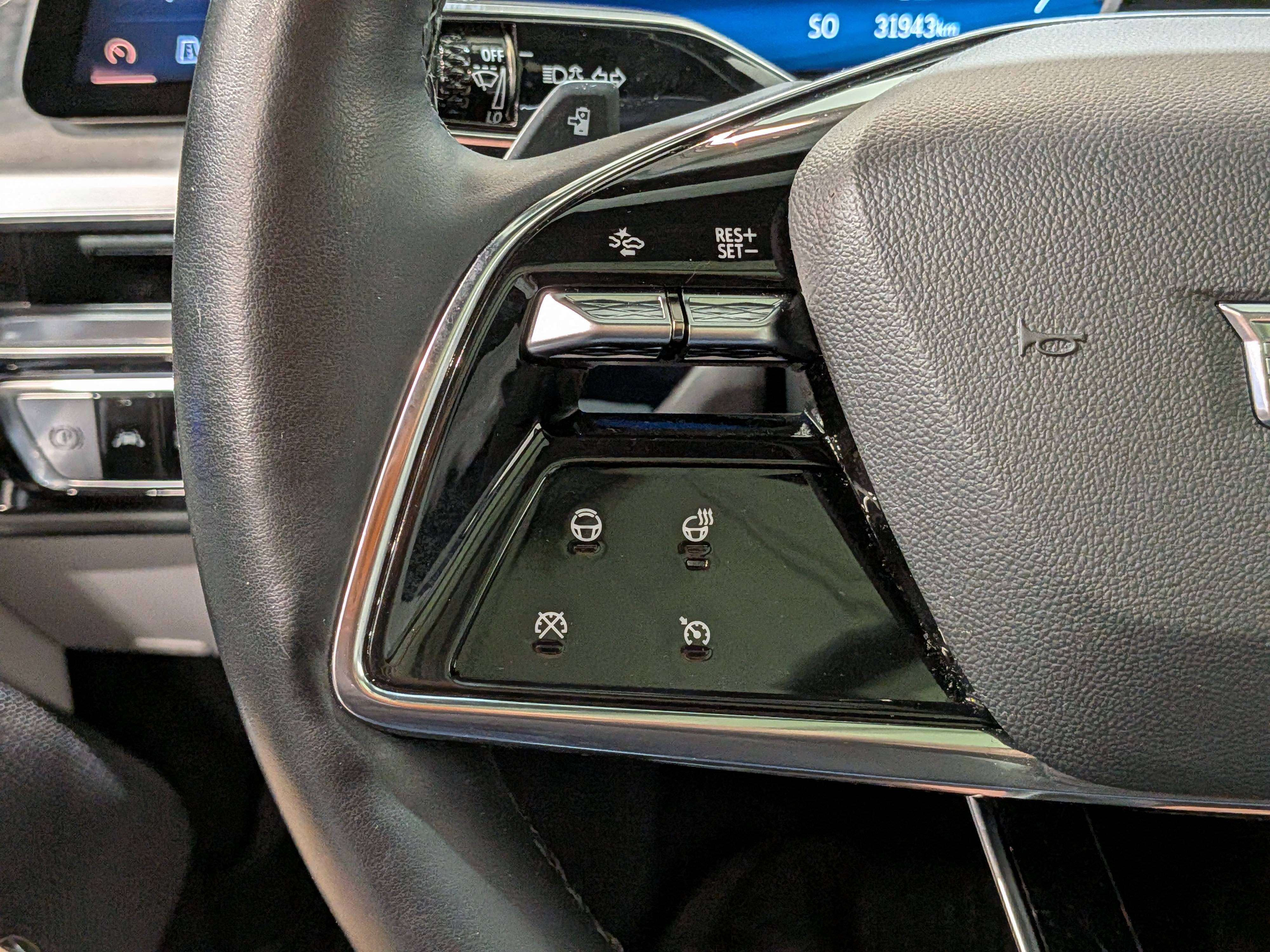 Cadillac LYRIQ 2024
