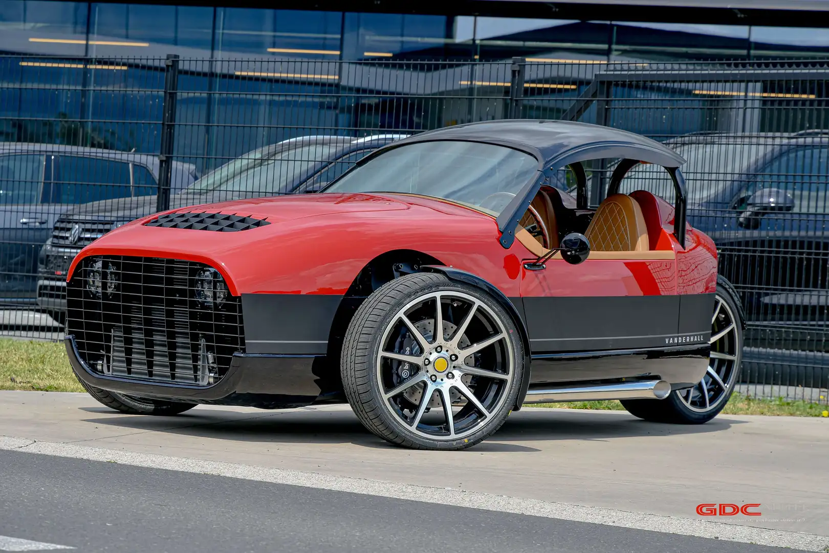 Vanderhall Carmel GTS Rot - 1