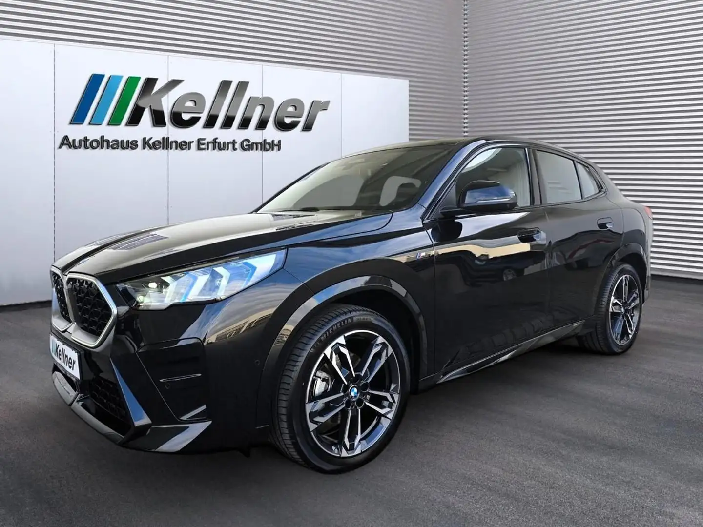 BMW X2 xDr. 20d M-Sport+AHK+Head-Up+H/K-Sound+360° Zwart - 2