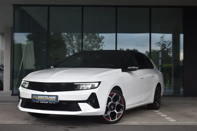 Opel Astra main image