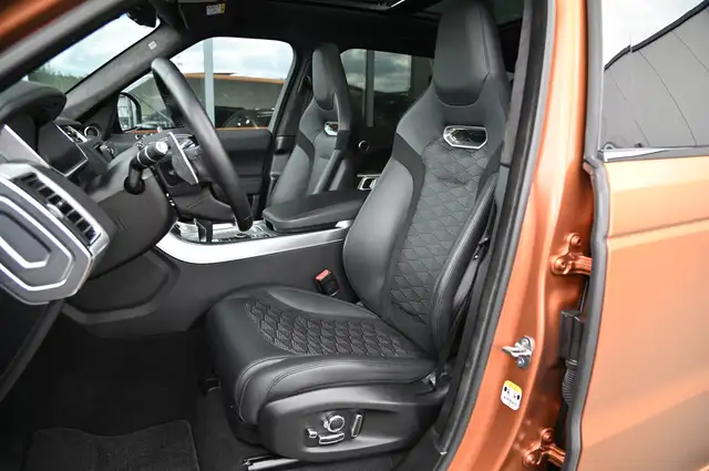 Land Rover Range Rover Sport view 12