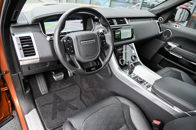 Land Rover Range Rover Sport view 9