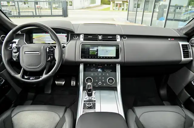 Land Rover Range Rover Sport view 10