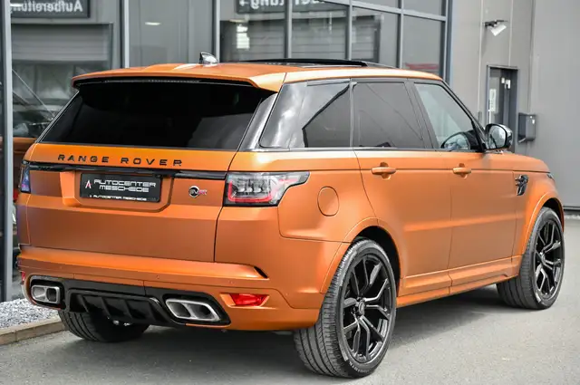 Land Rover Range Rover Sport view 4