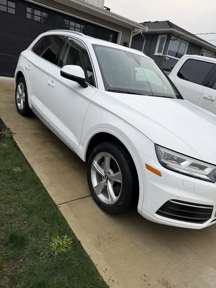 Audi Q5 снимка Audi Q5