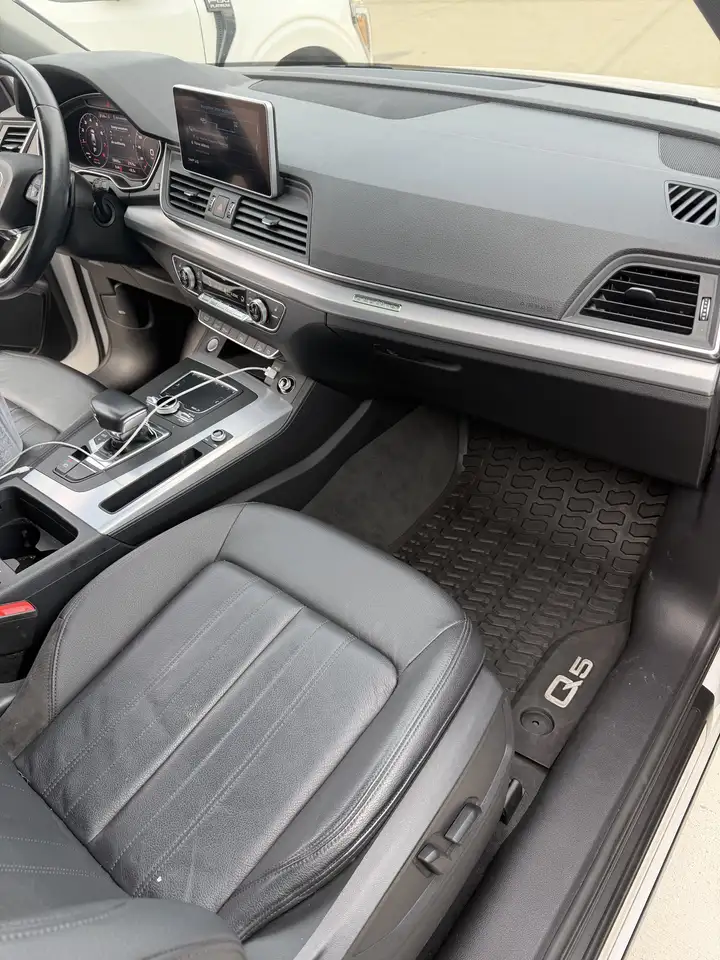 Audi Q5 снимка Audi Q5