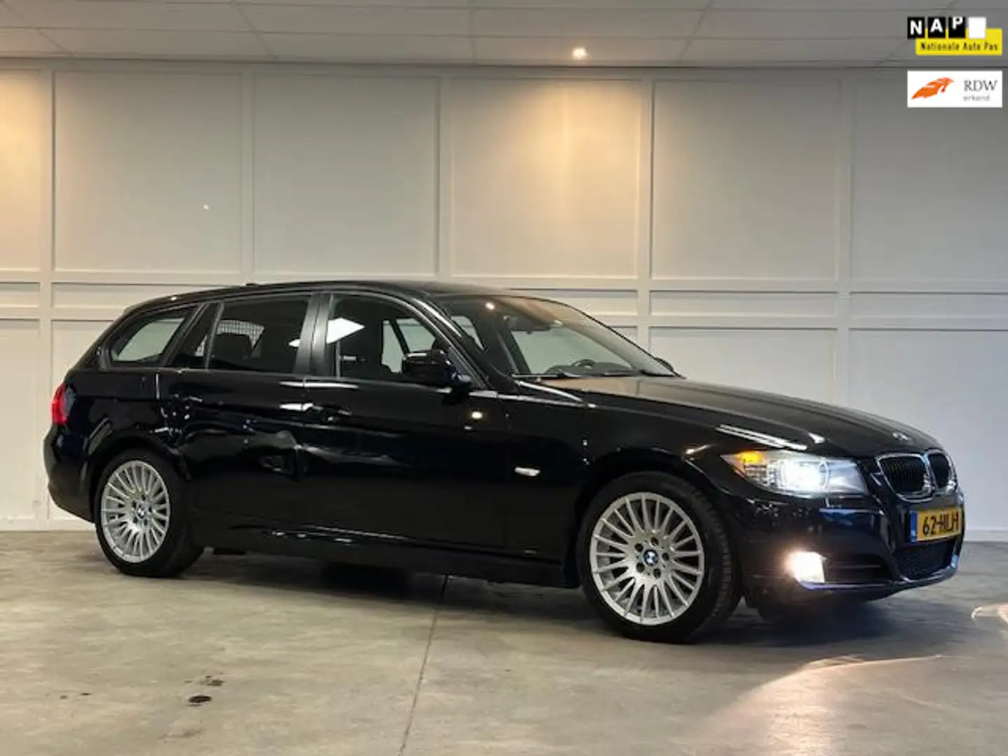 BMW 318 3-serie Touring 318i Business Line / Airco / Navi Noir - 1